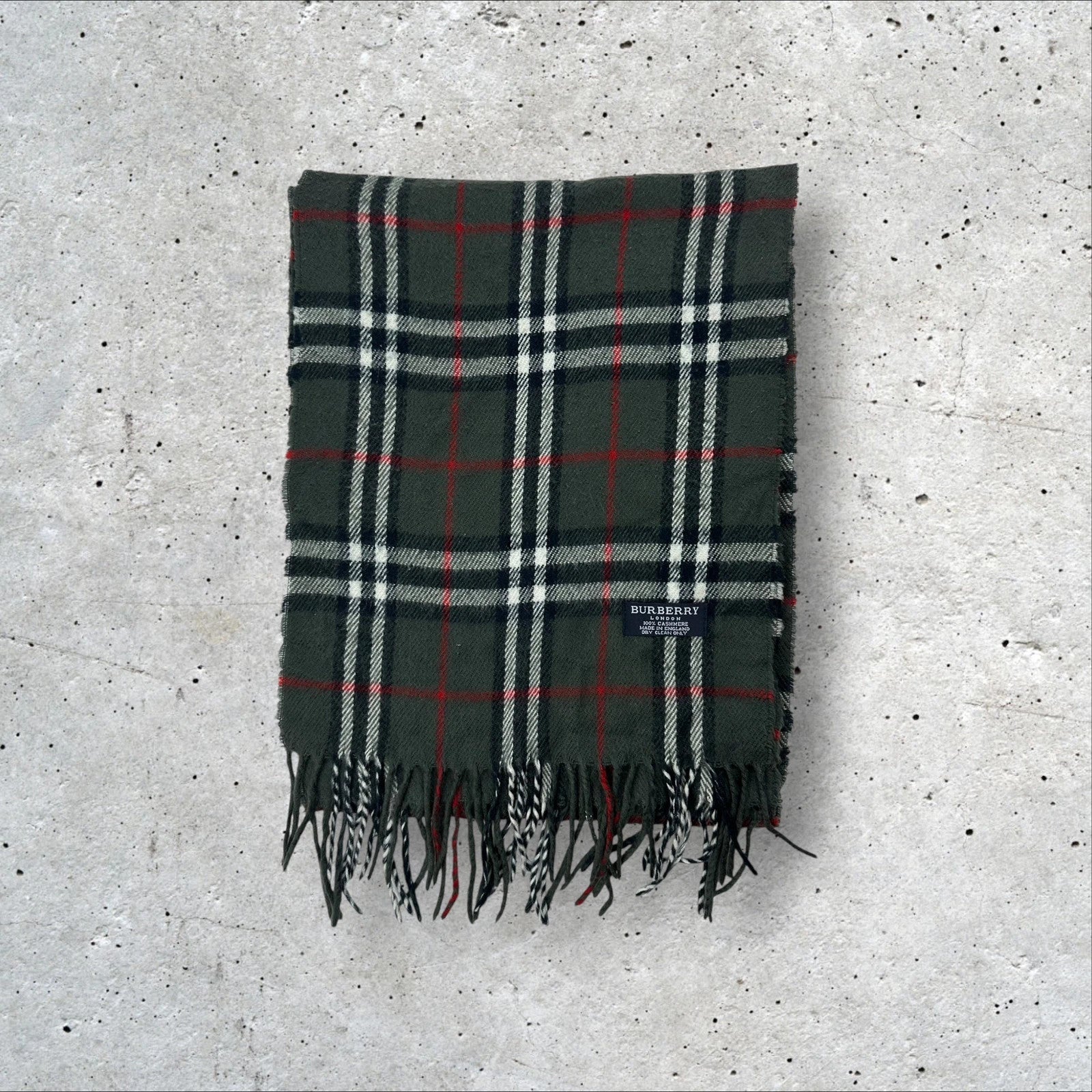 Burberry Scarf - Grey/Red