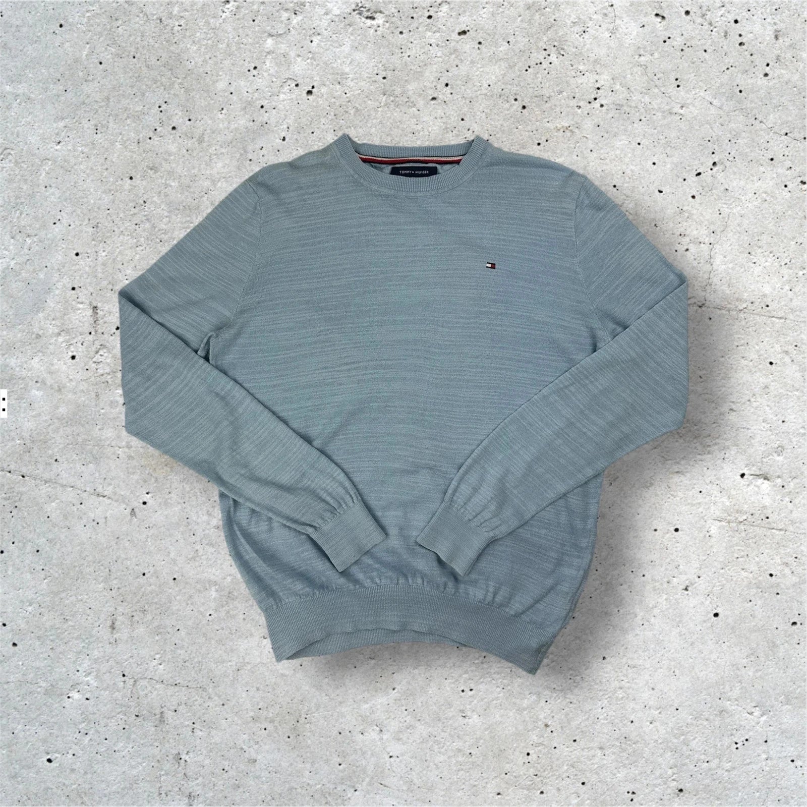 Tommy Hilfiger Knit - Men’s Size Medium
