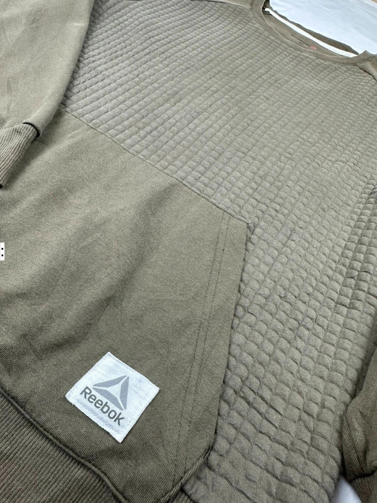 Reebok Jumper - Men’s Size Medium