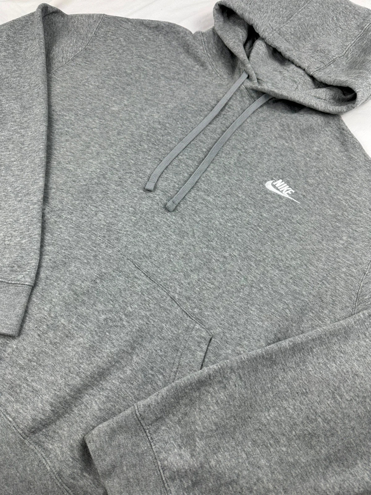 Nike Hoodie - Men’s Measurements in Description