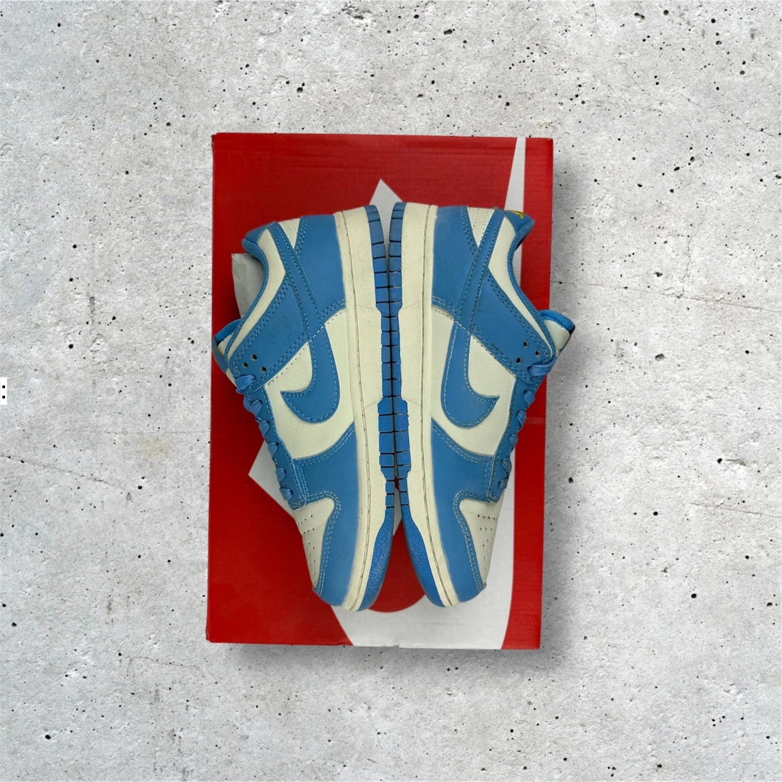 Nike Dunk Blue/White - UK Size 4