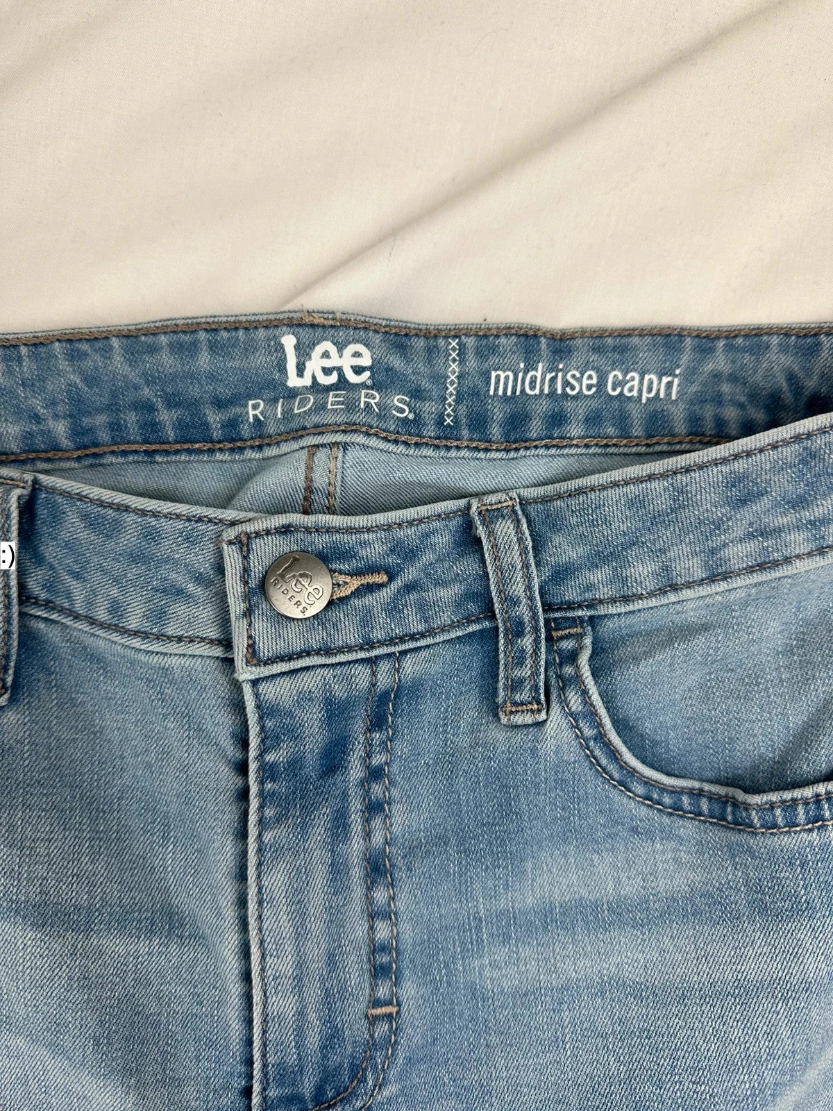 Lee Capri Jeans - Women’s Size 6